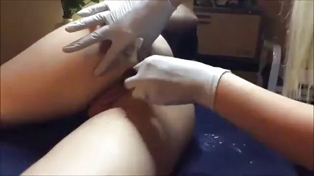 پورنو بدون ثبت نام  سرقت عکس سکسی خارجی خوب بر روی مایا گلدن و ورونیکا وانوزا