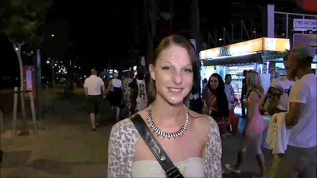 پورنو بدون ثبت نام  بلوند قارچ سکسی عکس خارجی می خورد